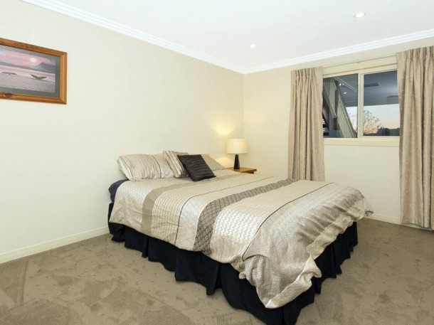 elegant ensuited king size bedroom