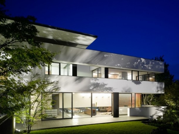 House Heidehof by Alexander Brenner Architects 